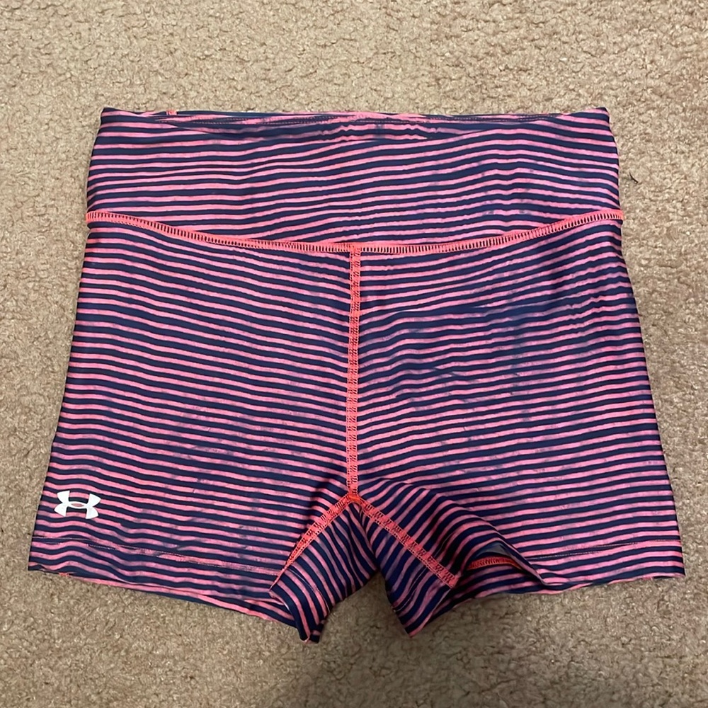 Women’s Under Armour compression shorts